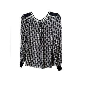 NWT. John Paul Richard. Women’s Blouse. Size PL. Black/Ivory